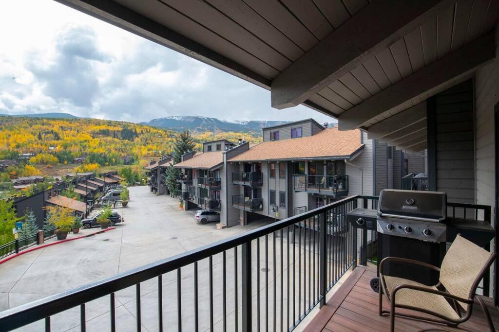Updated 3 Bedroom 2 Ba With Pool & Hot Tub - Stunning Mountain Views! 斯诺马斯村 外观 照片