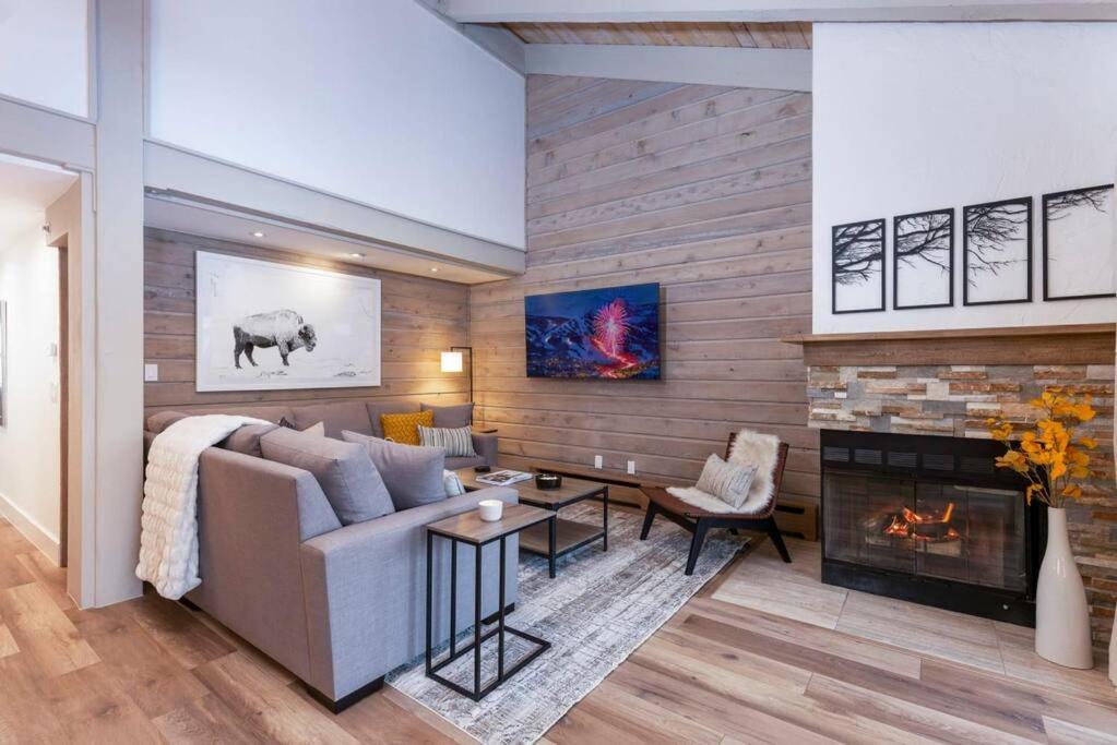 Updated 3 Bedroom 2 Ba With Pool & Hot Tub - Stunning Mountain Views! 斯诺马斯村 外观 照片
