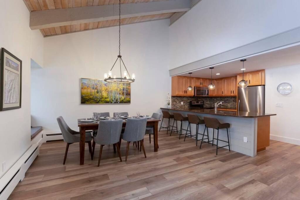 Updated 3 Bedroom 2 Ba With Pool & Hot Tub - Stunning Mountain Views! 斯诺马斯村 外观 照片