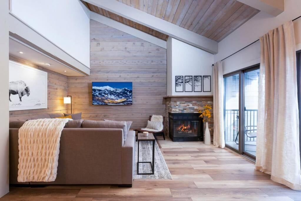 Updated 3 Bedroom 2 Ba With Pool & Hot Tub - Stunning Mountain Views! 斯诺马斯村 外观 照片